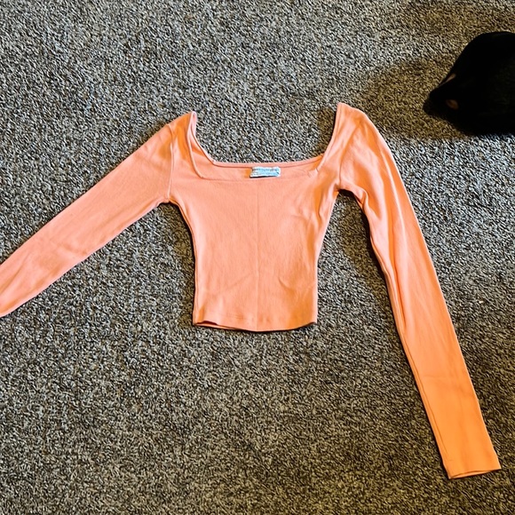 Urban Outfitters Tops - Nwot urban outfitter long sleeve crop